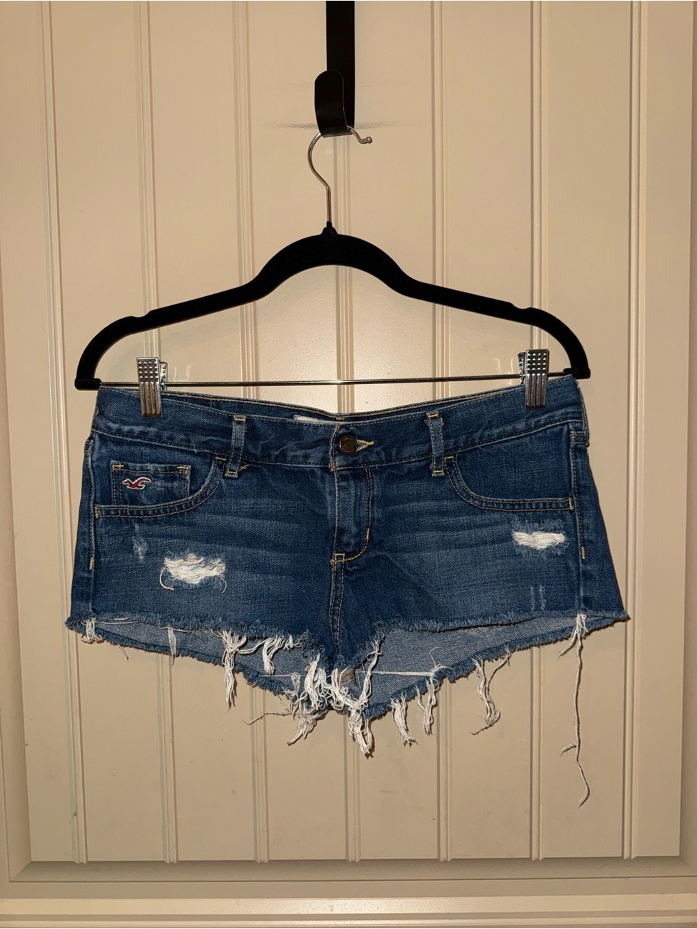 Hollister Denim Cutoff 2” Shorts Womens Size 5 w27 Blue Distressed Low Rise Y2K